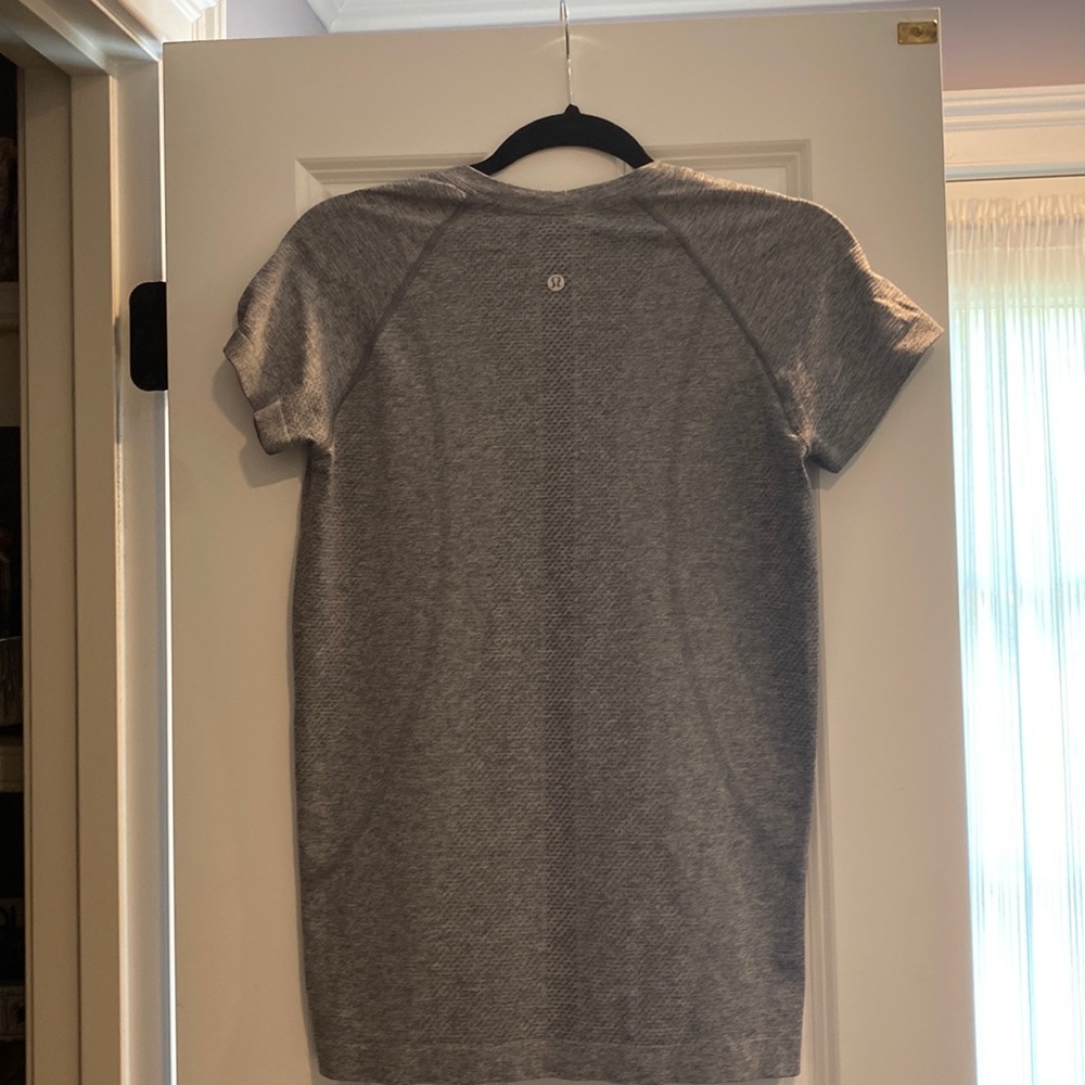 Lululemon swiftly tech short sleeve shirt, 2.0.